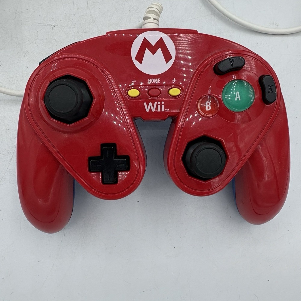 Nintendo Wii PDP Controller Mario Wired Fight Pad 085-006 Red